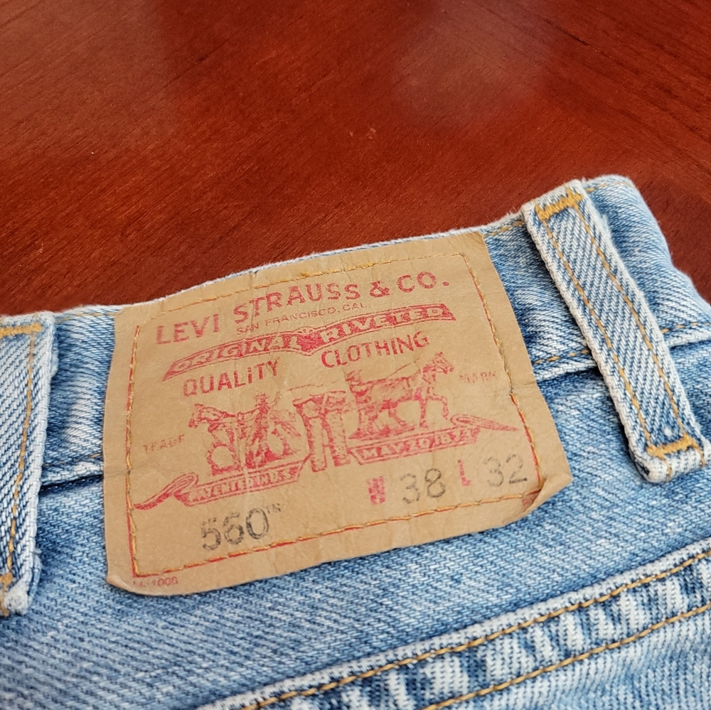 Men's Levi jeans 38x32